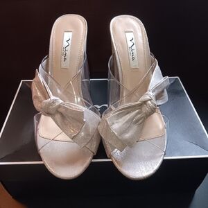 Nina women's high heels evening sandals size 10M vinyl